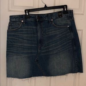 Abercrombie denim skirt!!<3